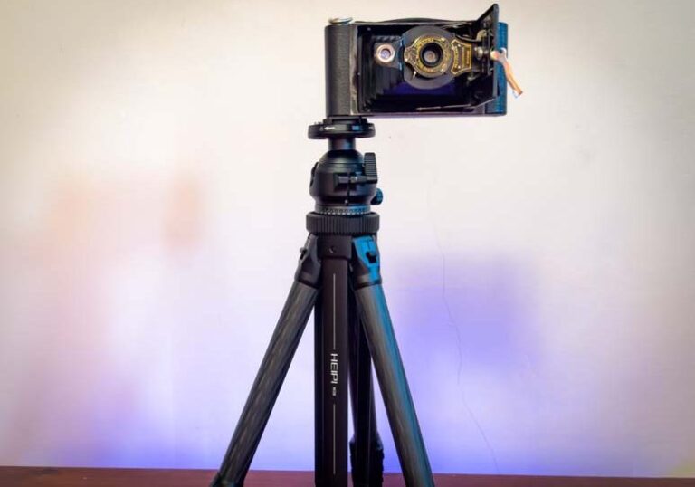 Review of the HeiPi 3-in-1 Travel Tripod: Lightweight and Innovative